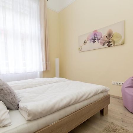 Bpm: Dob70 Classic Apartment In Downtown Budapešť Exteriér fotografie