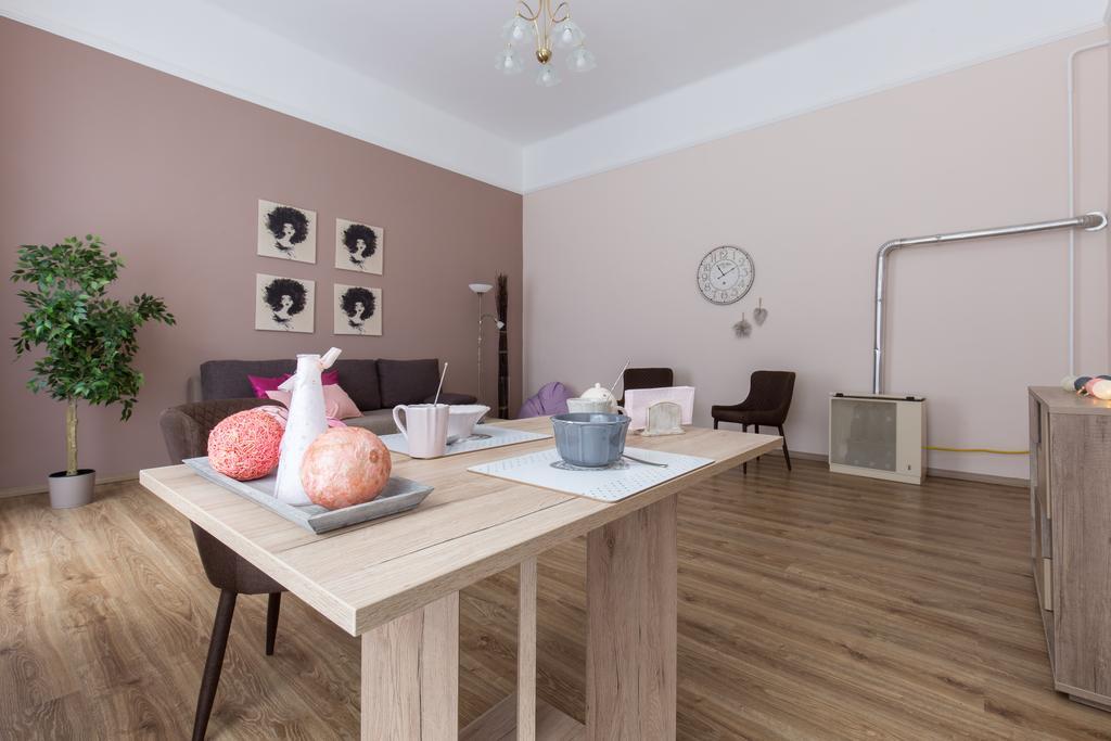 Bpm: Dob70 Classic Apartment In Downtown Budapešť Pokoj fotografie
