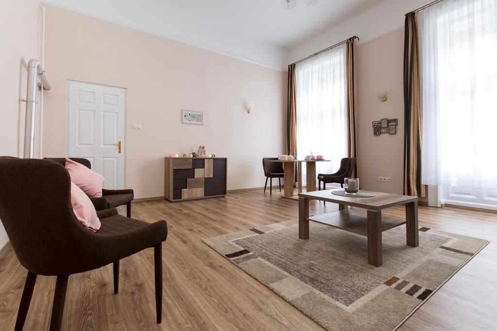 Bpm: Dob70 Classic Apartment In Downtown Budapešť Pokoj fotografie