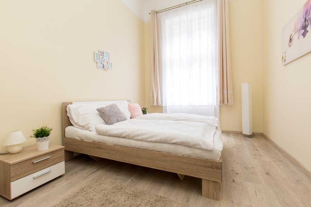 Bpm: Dob70 Classic Apartment In Downtown Budapešť Pokoj fotografie