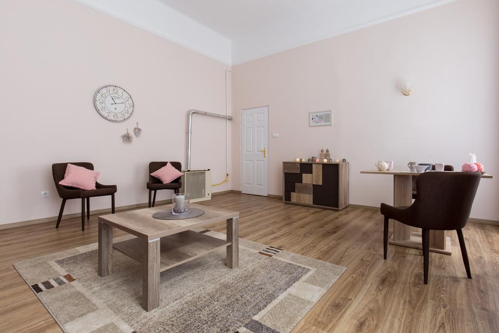 Bpm: Dob70 Classic Apartment In Downtown Budapešť Pokoj fotografie